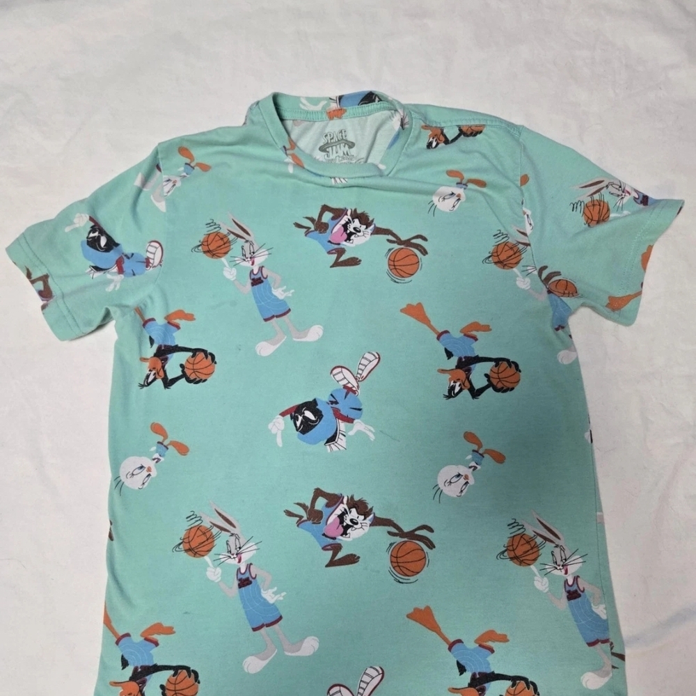 Looney Tunes Space Jam Character Shirt-size M-Daffy Duck-Bugs Bunny and More